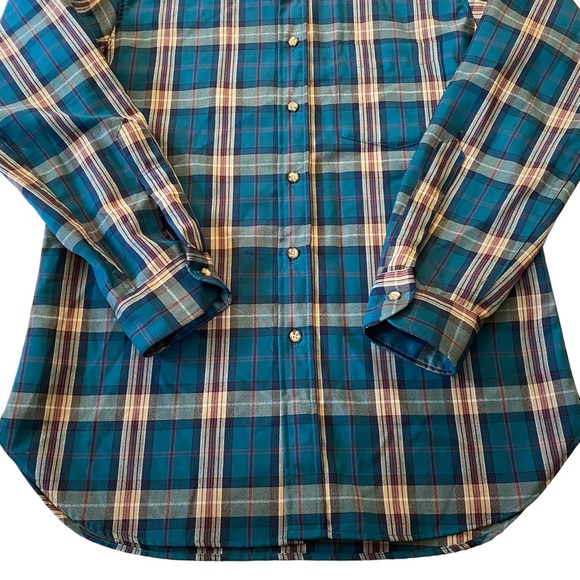 🚫SOLD🚫 Vintage Pendleton 100% Virgin Wool Plaid Button Down Shirt Size Medium - Picture 9 of 11